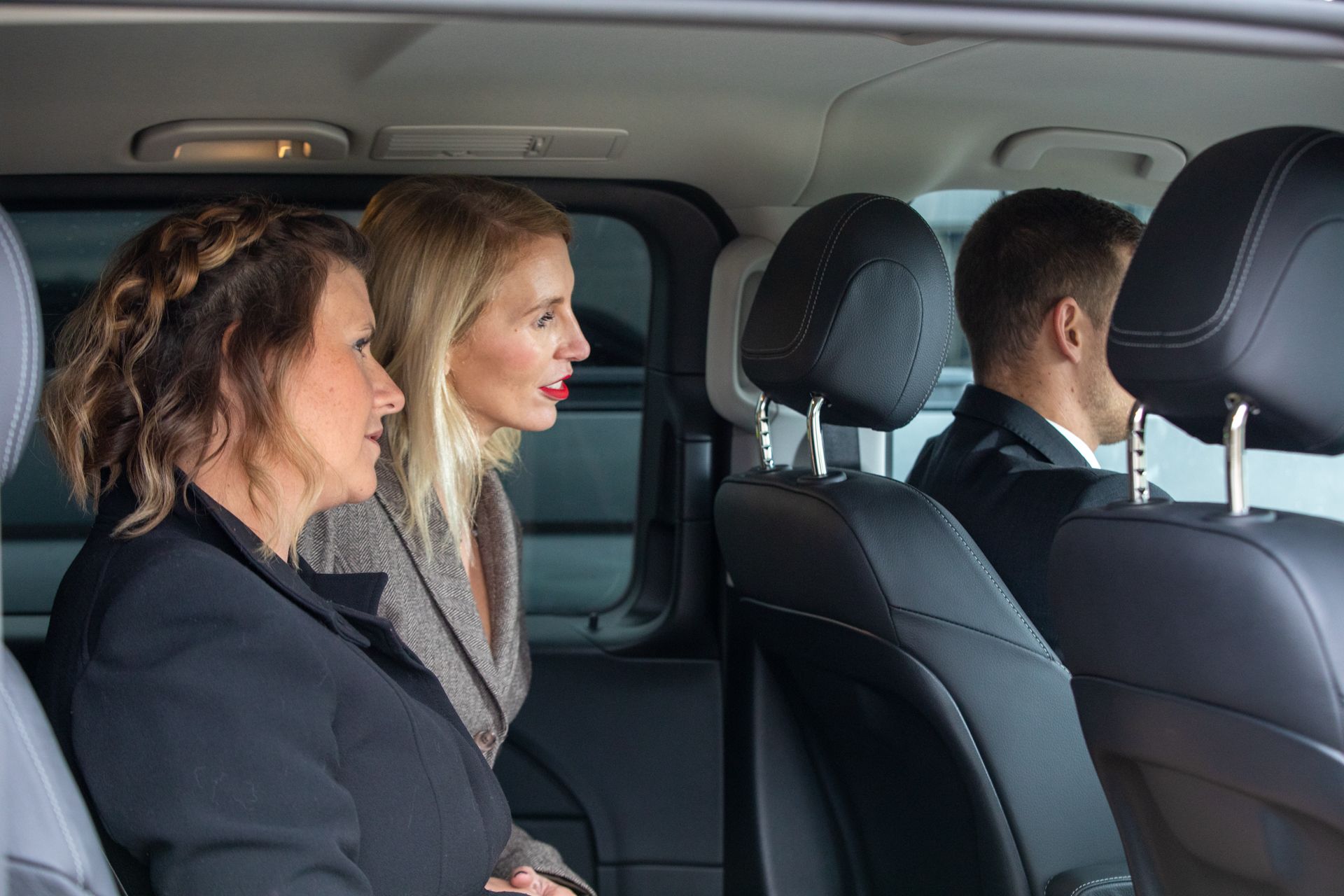 Stilvoll reisen - Chauffeur Service buchen